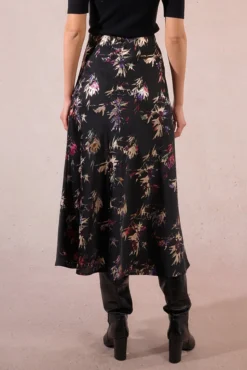 Saia longa com estampado floral