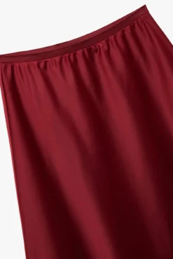 Saia midi de saia regular com cintura padrão