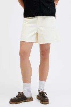 Shorts denim com caimento relaxado