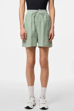 Shorts riscas