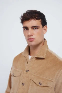 Sobrecamisa de veludo cotelê
