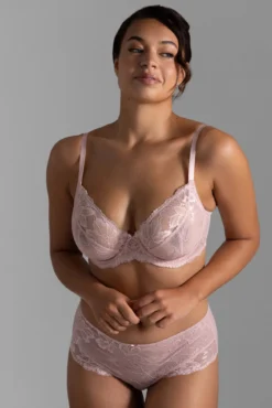 Soutien copa completa em renda perfeita