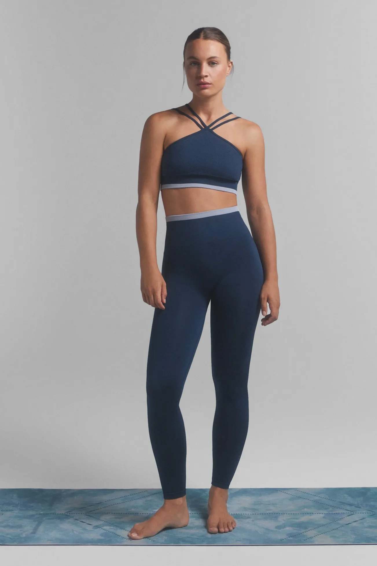 Soutien desportivo SEAMLESS COMFORT azul.