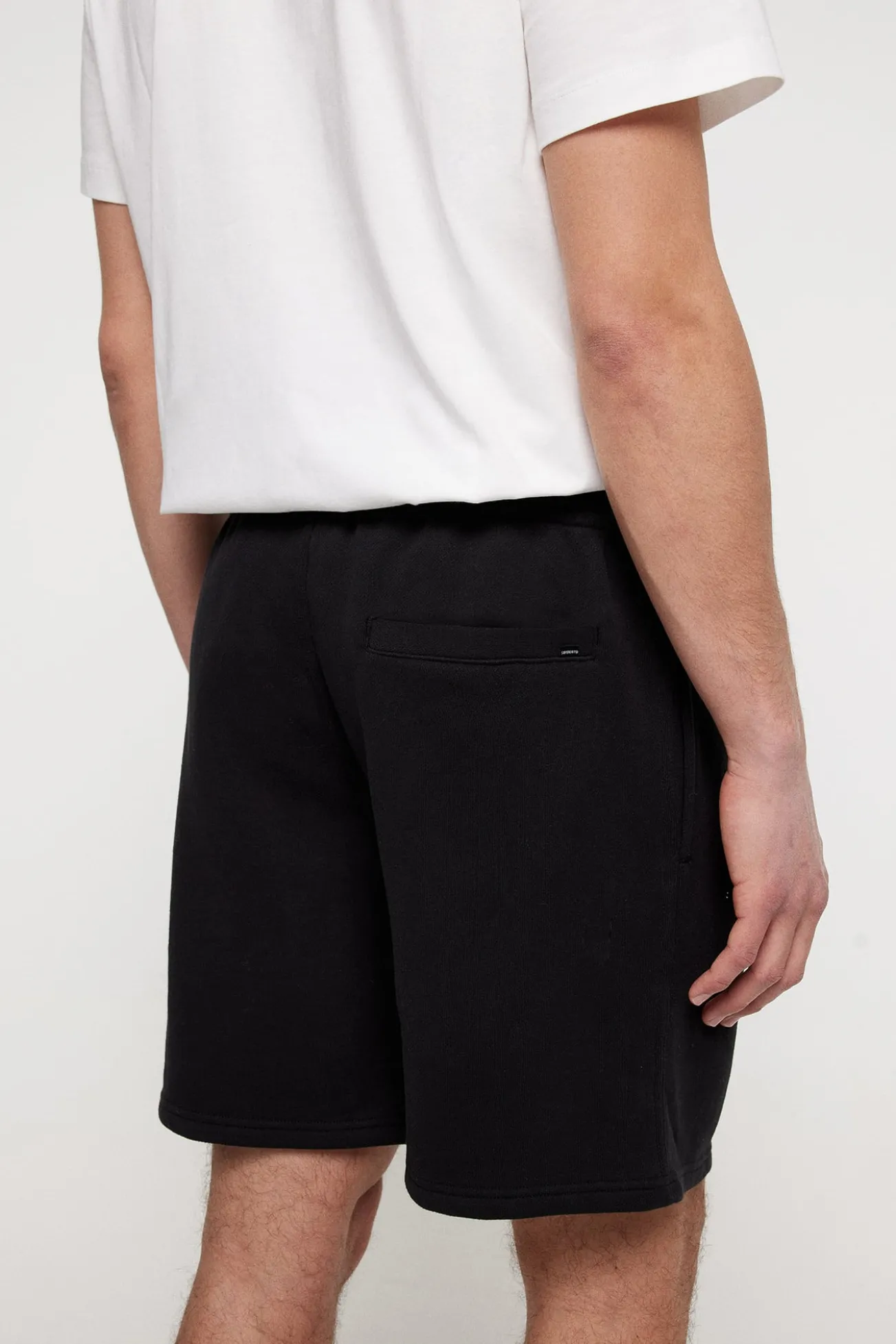 SPORTSWEAR EMBOSS LOOSE SHORT