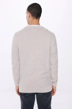 Suéter de moda estrutural