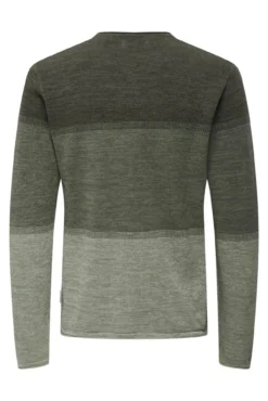 Suéter masculino com gola redonda. Corte regular.