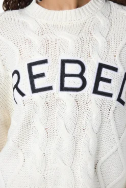 Suéter universitário bordado em oitos