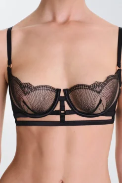 Sutiã balconette com tule com aro