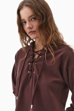 Sweatshirt com capuz