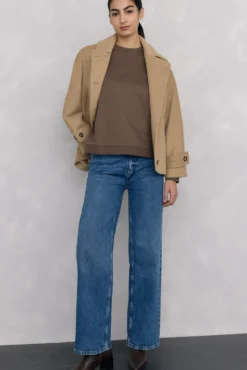 Sweatshirt com detalhe de miçangas