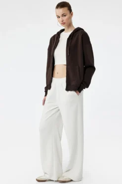 Sweatshirt com fecho-éclair