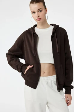 Sweatshirt com fecho-éclair