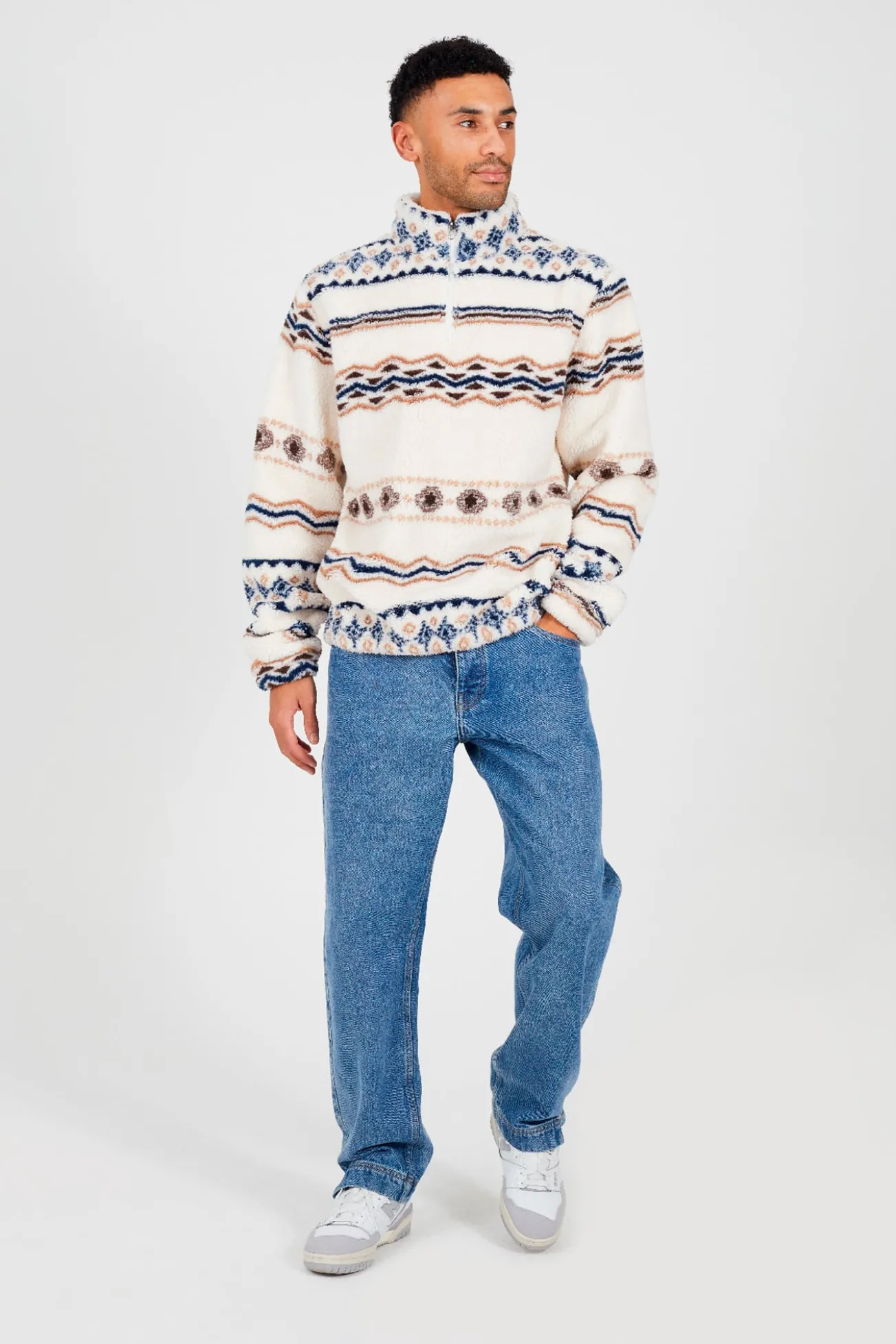 Sweatshirt com gola e fecho-éclair