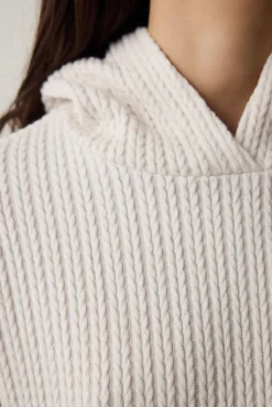 Sweatshirt com malha capuz .