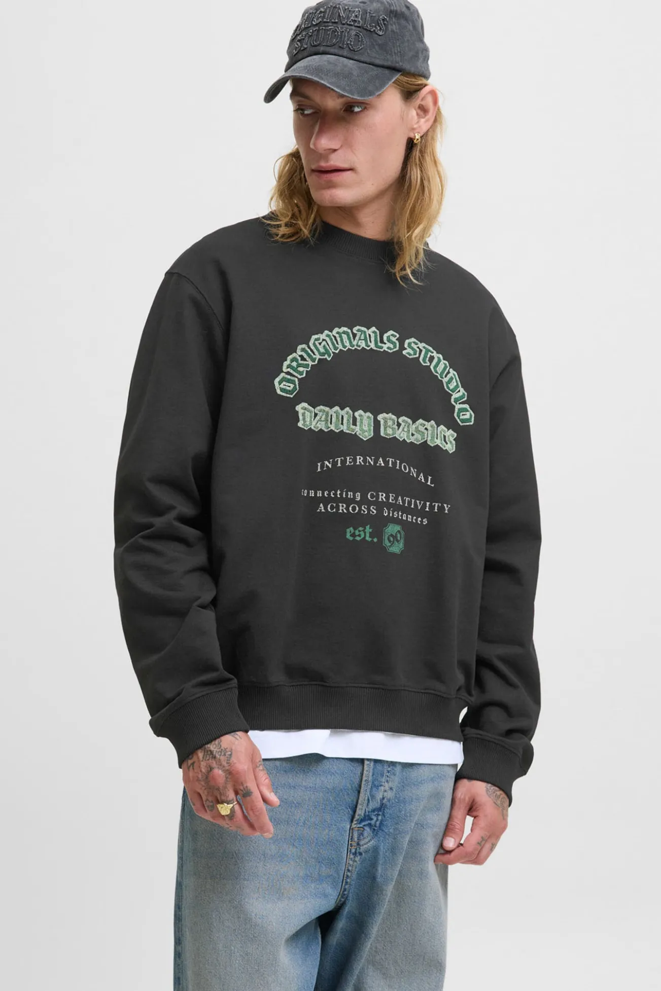 Sweatshirt original do estúdio