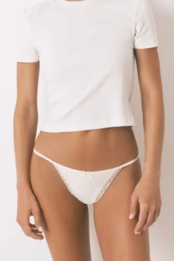Tanga de microfibra de renda amarela