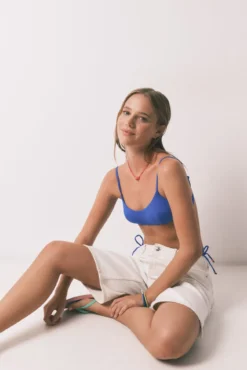 Top biquíni decote reto liso azul