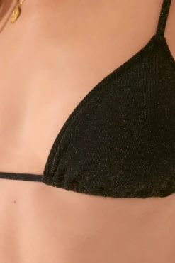 Top biquíni triangular preto com glitter