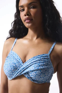 Top de biquíni azul com aro