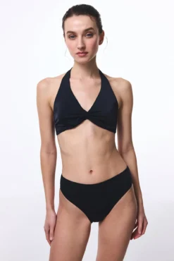 Top de biquíni preto com halter