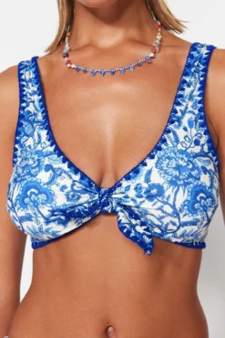Top de biquíni triangular damasco com laços