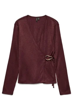 Top de malha com detalhe de fivela