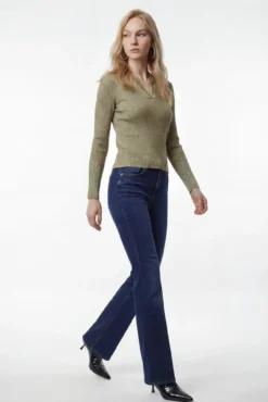 Top de malha com detalhes em lurex