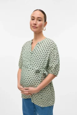 Top de manga curta maternity e amamentação