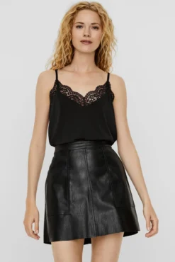Top de mulher sem mangas estilo lingerie