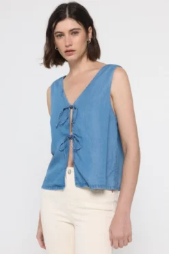 Top denim fluído