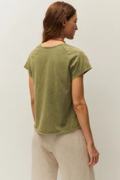 T-shirt com estampado de borboleta
