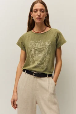 T-shirt com estampado de borboleta