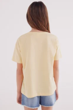 T-shirt flores menina