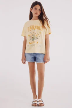T-shirt flores menina