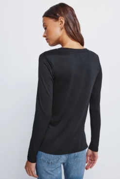 T-shirt ombro a ombro em crochet
