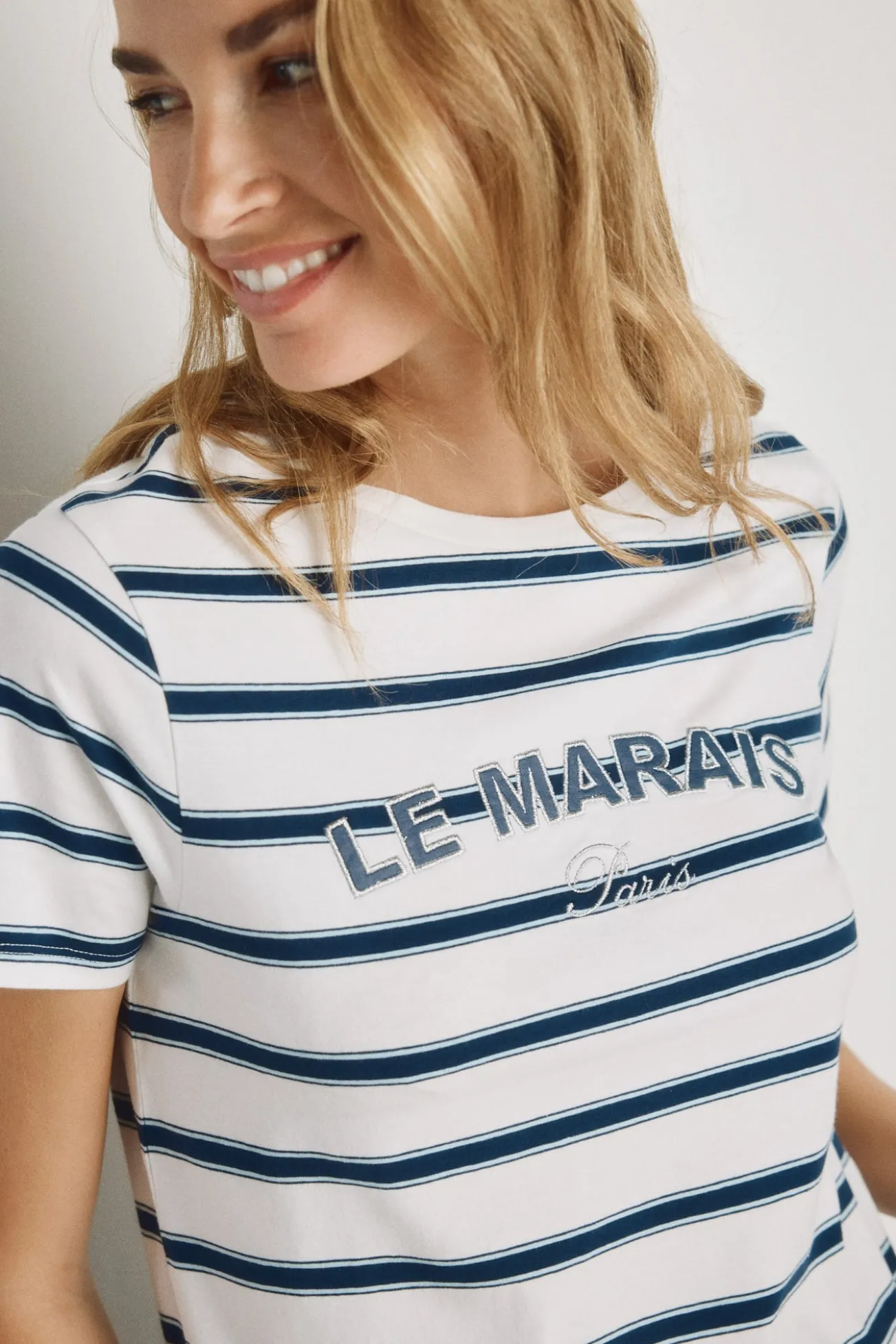 T-shirt riscas manga curta