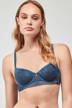 Underwired full cup bra