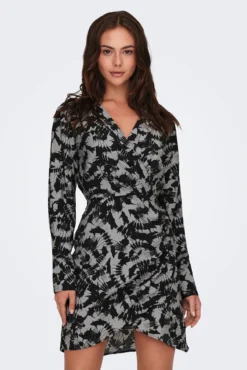 Vestido bodycon manga comprida