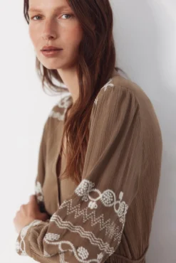 Vestido bordado