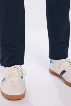 Vestido calças chino slim fit confortável
