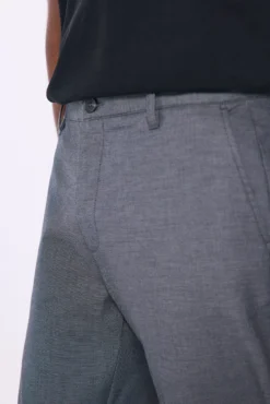 Vestido calças chino slim fit confortável