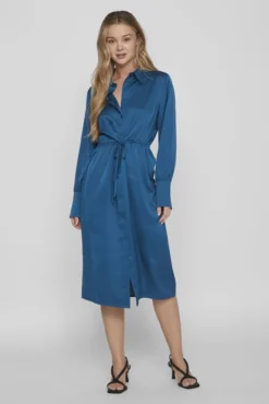 Vestido camiseiro acetinado