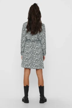 Vestido camiseiro botões