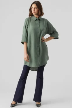 Vestido camiseiro com manga francesa