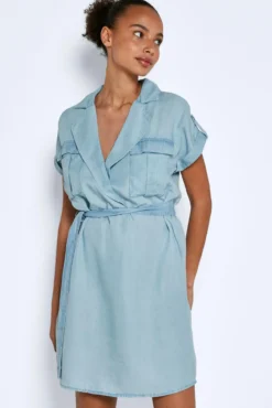 Vestido camiseiro curto