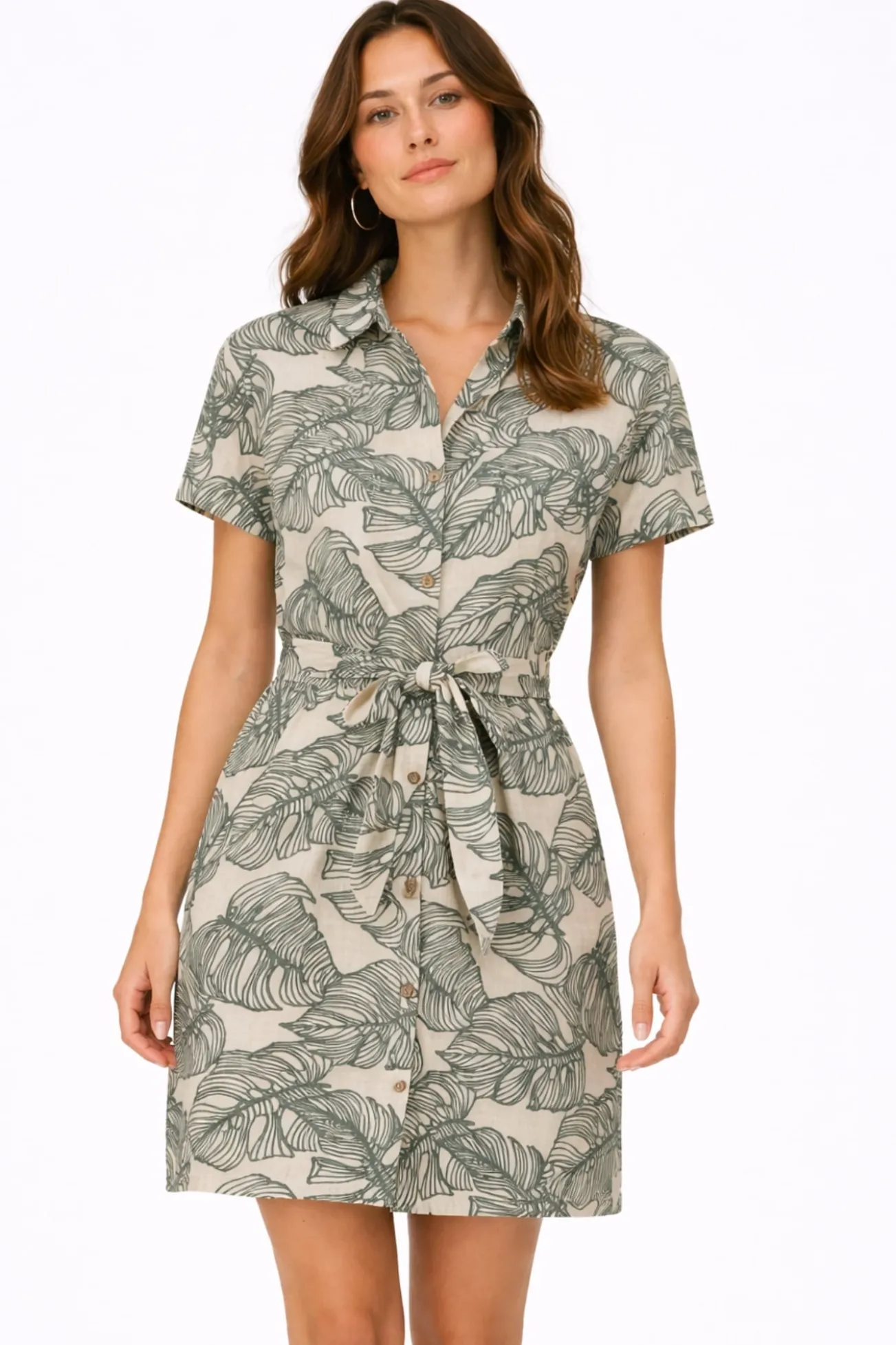 Vestido camiseiro curto com bordados