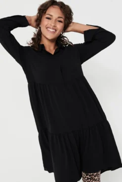Vestido camiseiro midi