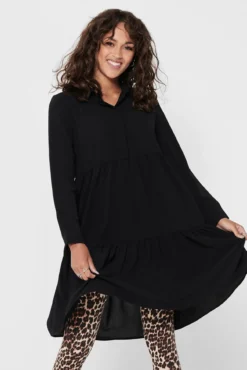 Vestido camiseiro midi