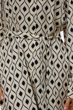Vestido camiseiro midi