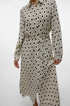 Vestido camiseiro midi